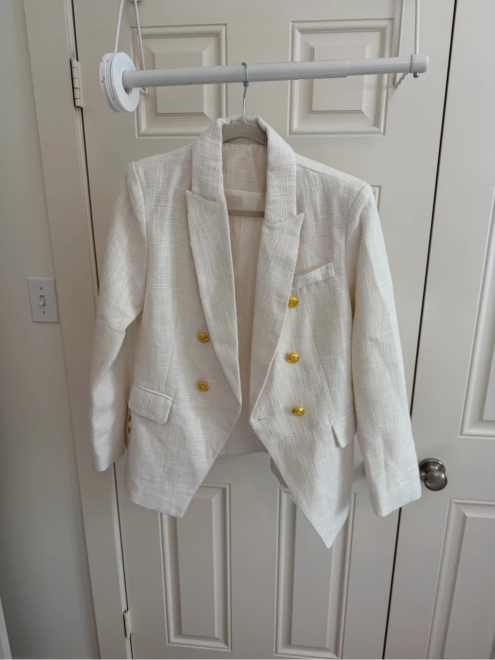 White Textured Double-Breasted Blazer with Gold-Tone Buttons – Medium